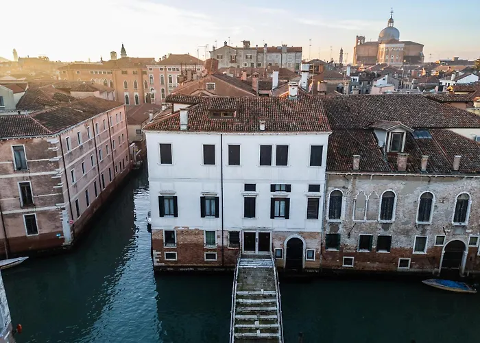 Santa Giustina Palace R&R